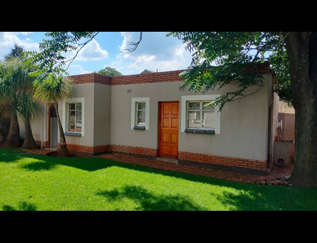 3 BEDROOM FREEHOLD FOR SALE IN DALVIEW